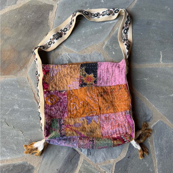 New🌟FP-Wildfire Kantha Slouchy Tote Bag - Picture 2 of 3